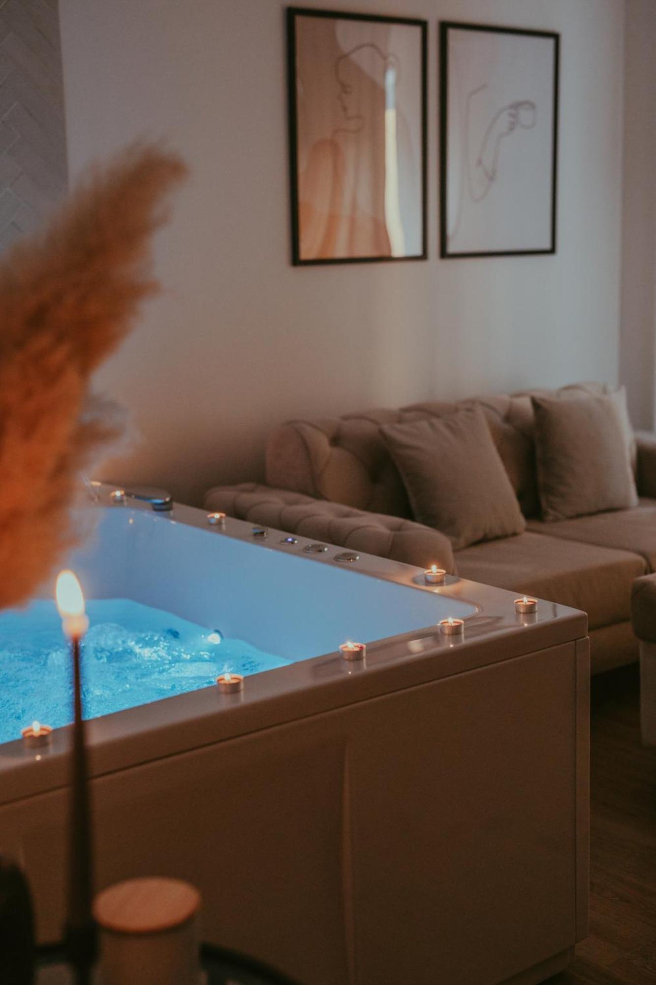 Luxury Jacuzzi Apartment Mostar Bagian luar foto