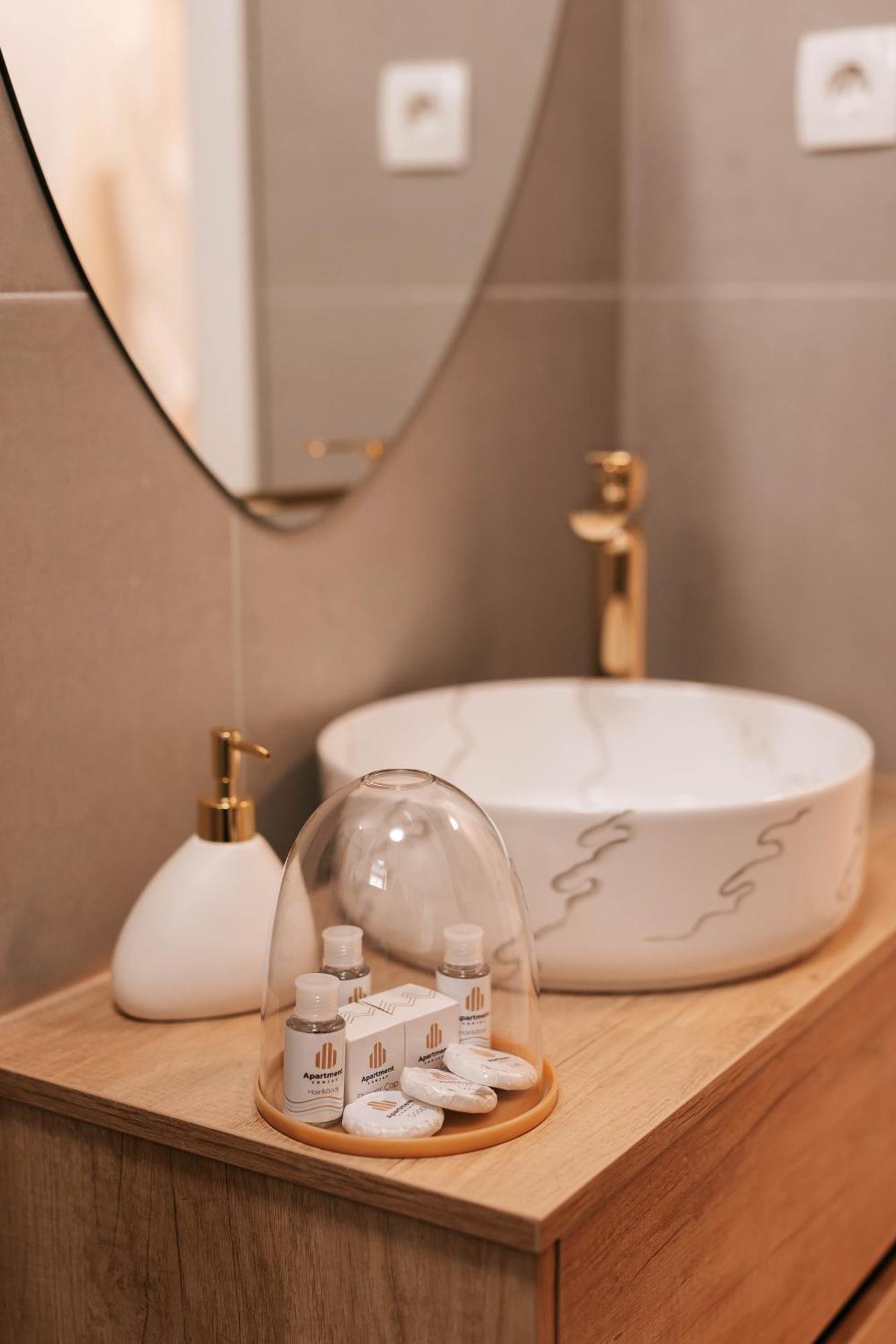 Luxury Jacuzzi Apartment Mostar Bagian luar foto